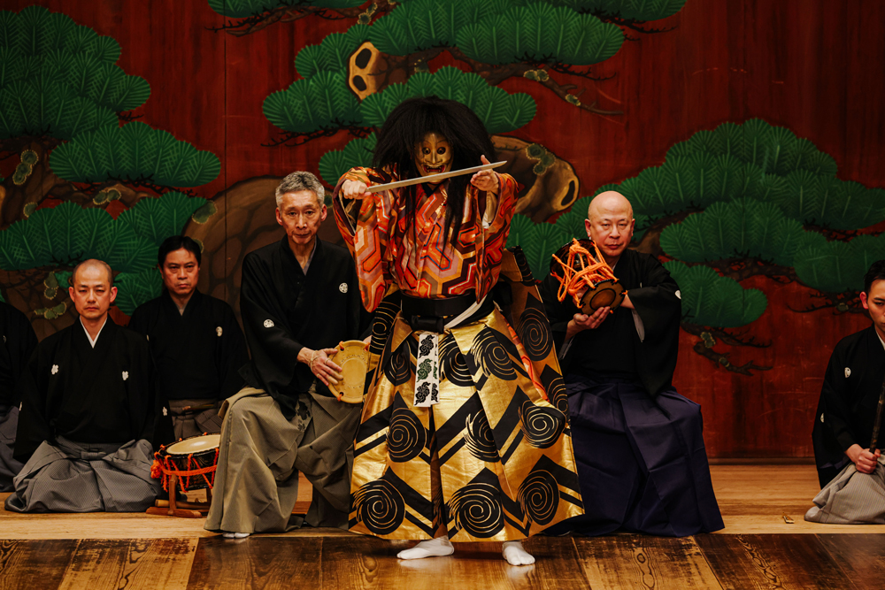 大阪 大槻能乐堂
世界文化遗产·能乐特别观览体验-thumb-2