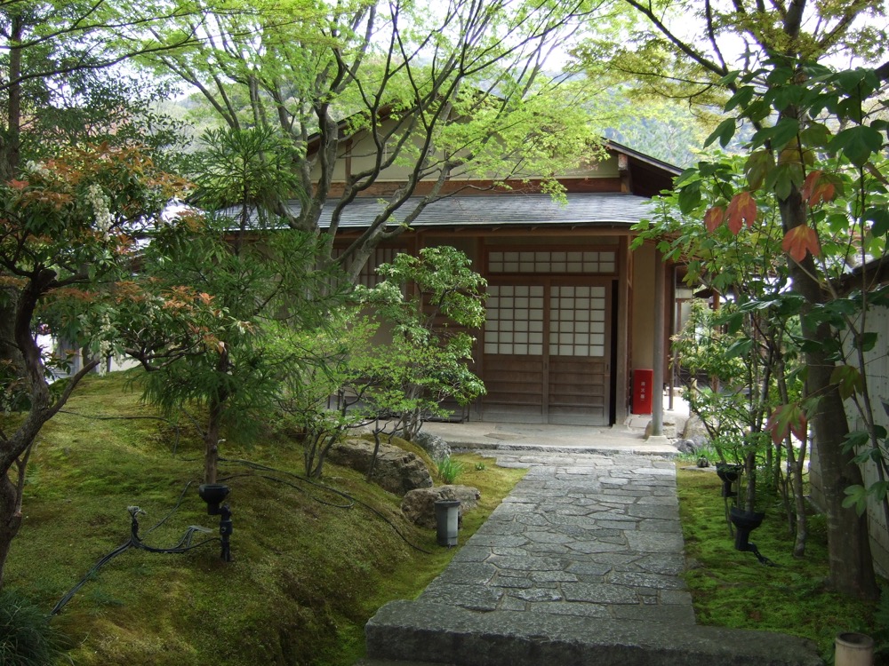 京都 高台寺
专属私人导览·包场坐禅茶道体验-thumb-5